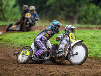 Phill Rowlands and Tom Rowlands (886) win the 500cc Sidecar Final during the ACU British Upright Championships in Gawsworth, Cheshire, on Se...