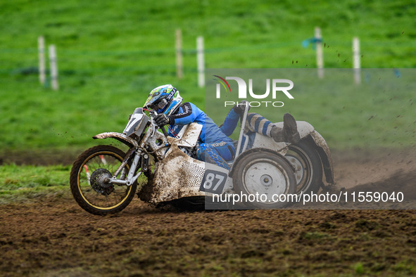 Rob Bradley and Josh Fowler (87) lead the 1000cc Sidecar Final during the ACU British Upright Championships in Woodhouse Lance, Gawsworth, C...