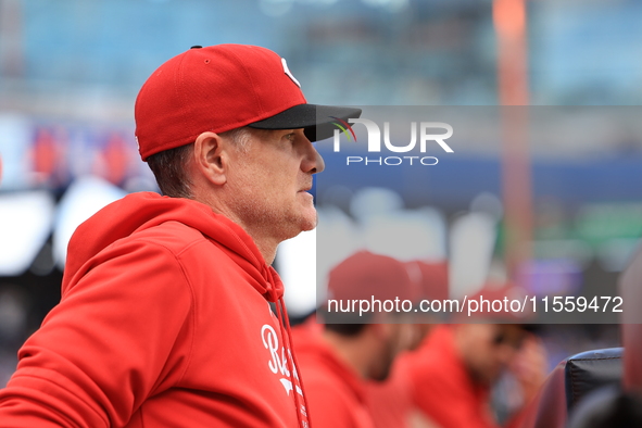 Cincinnati Reds manager David Bell #25 during the seventh inning of the baseball game against the New York Mets at Citi Field in Corona, New...