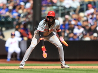 Cincinnati Reds' Elly De La Cruz #44 takes a lead off first base during the sixth inning of the baseball game against the New York Mets at C...