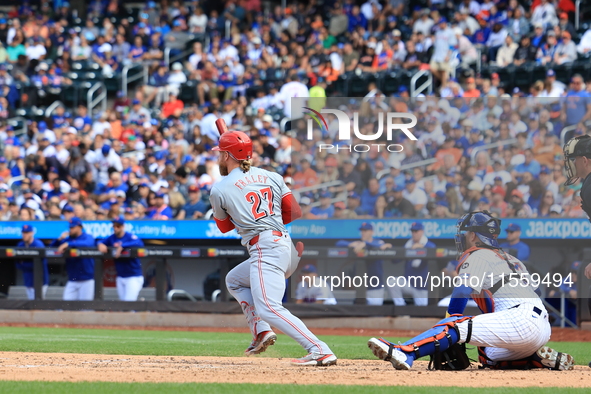 Cincinnati Reds' Jake Fraley #27 bats during the seventh inning of the baseball game against the New York Mets at Citi Field in Corona, New...