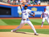 New York Mets starting pitcher Luis Severino #40 throws during the first inning of the baseball game against the Cincinnati Reds at Citi Fie...