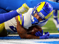 DETROIT,MICHIGAN-SEPTEMBER 8: Running back Kyren Williams (23) of the Los Angeles Rams makes a touchdown  during a game between the Detroit...