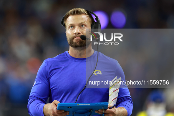 DETROIT,MICHIGAN-SEPTEMBER 8:  Los Angeles Rams head coach Sean McVay reacts after a play during a game between the Detroit Lions and the Lo...