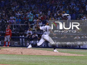 Stephen Tarpley #16 of Sultanes de Monterrey pitches the ball during the 2024 King Series match 3 against Diablos Rojos of the Mexican Baseb...