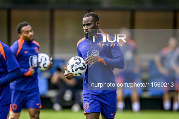 Netherlands player Lutsharel Geertruida participates in the training and press conference at the KNVB Campus for the Netherlands Nations Lea...