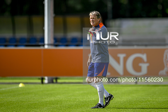 Netherlands assistant trainer Erwin Koeman during the match training and press conference for the Netherlands on September 9, 2024, at the K...