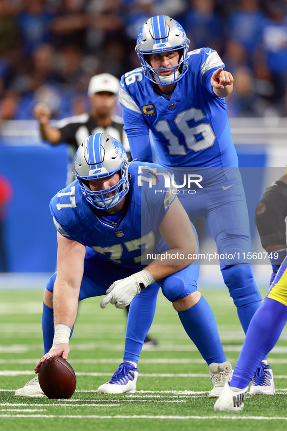 DETROIT,MICHIGAN-SEPTEMBER 8:  Quarterback Jared Goff (16) of the Detroit Lions calls a play while center Frank Ragnow (77) of the Detroit L...