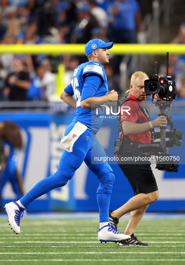 DETROIT,MICHIGAN-SEPTEMBER 8:  Quarterback Jared Goff (16) of the Detroit Lions runs off the field after winning the coin toss during overti...