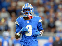 DETROIT,MICHIGAN-SEPTEMBER 8:  Wide receiver Jameson Williams (9) of the Detroit Lions runs on the field during a game between the Detroit L...