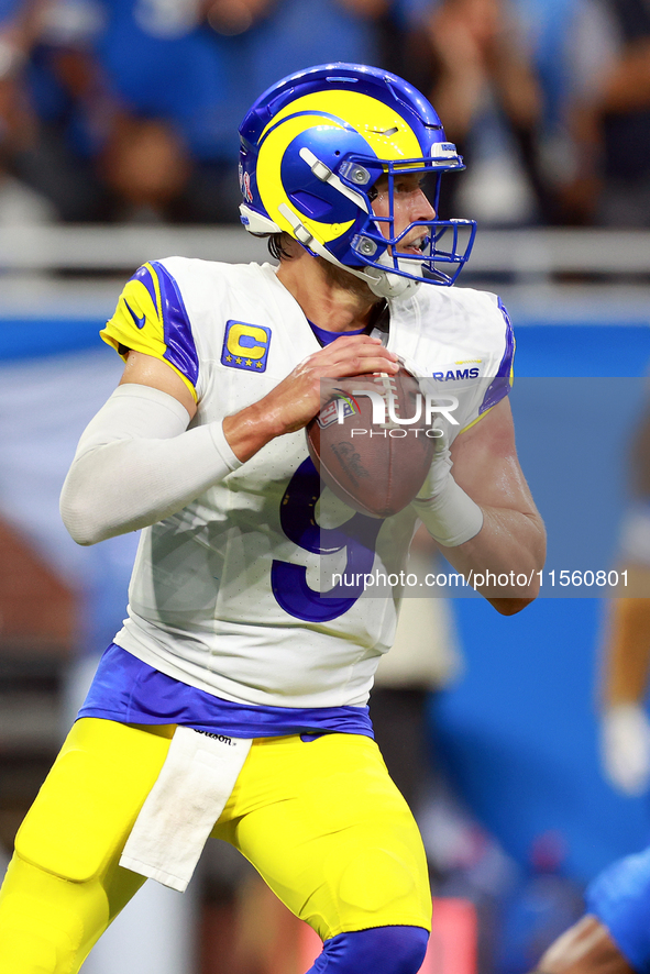 DETROIT,MICHIGAN-SEPTEMBER 8:  Quarterback Matthew Stafford (9) of the Los Angeles Rams looks to pass the ball during a game between the Det...