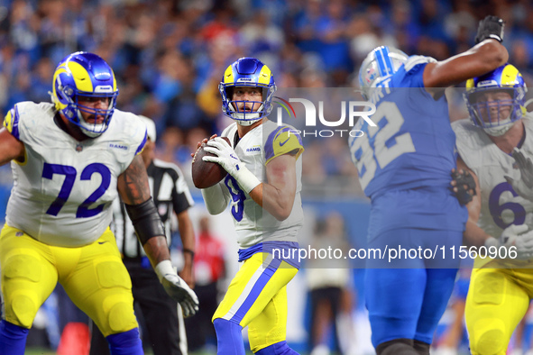 DETROIT,MICHIGAN-SEPTEMBER 8:  Quarterback Matthew Stafford (9) of the Los Angeles Rams looks to pass the ball during a game between the Det...