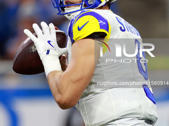 DETROIT,MICHIGAN-SEPTEMBER 8:  Quarterback Matthew Stafford (9) of the Los Angeles Rams looks to pass the ball during a game between the Det...