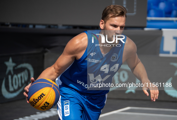 Szymon Rduch participates in the LOTTO 3x3 League basketball game in Sosnowiec, Poland, on September 8, 2024. The Lotto 3x3 Liga tournament...