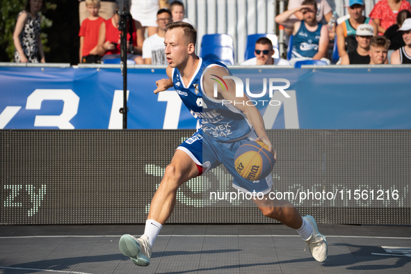 Damian Durski participates in the LOTTO 3x3 League basketball game in Sosnowiec, Poland, on September 8, 2024. The Lotto 3x3 Liga tournament...