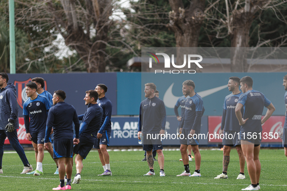 Iker Muniain trains during his presentation day as a new player of San Lorenzo de Almagro at Estadio Pedro Bidegain in Buenos Aires, Argenti...