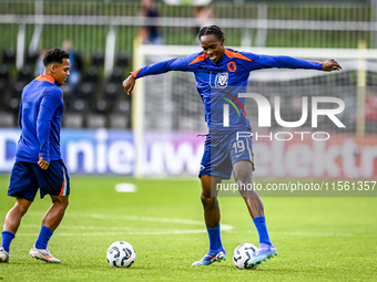 Netherlands player Million Manhoef and Netherlands player Emmanuel Emegha during the match between the Netherlands and Georgia at the Covebo...