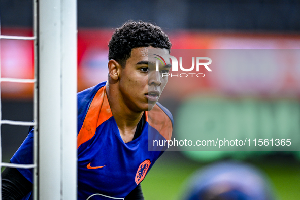 Netherlands goalkeeper Rome-Jayden Owusu-Oduro plays during the match between the Netherlands and Georgia at the Covebo Stadium - De Koel fo...