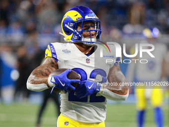 DETROIT,MICHIGAN-SEPTEMBER 8: Los Angeles Rams running back Blake Corum (22) is seen during warmups ahead of a game between the Los Angeles...