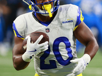 DETROIT,MICHIGAN-SEPTEMBER 8: Los Angeles Rams running back Ronnie Rivers (20) is seen during warmups ahead of a game between the Los Angele...