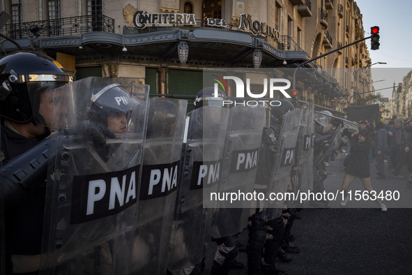 Police repress retirees outside the Argentine National Congress due to President Javier Milei's veto of the increase in pensions in Buenos A...