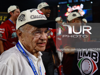 Alfredo Harp Helu, president of Diablos Rojos, celebrates after winning the 2024 Mexican Baseball League (LMB) King Series Championship at E...