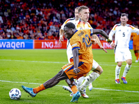 Netherlands forward Brian Brobbey and Germany defender Nico Schlotterbeck during the match between the Netherlands and Germany at the Johan...