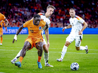 Netherlands forward Brian Brobbey and Germany defender Nico Schlotterbeck during the match between the Netherlands and Germany at the Johan...