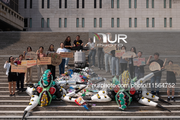 At a press conference organized by the 'Plastic Root Coalition' (a coalition aimed at eradicating plastic pollution), participants call on t...