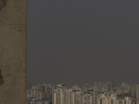 Dry weather and a layer of pollution cover the sky in Sao Paulo, Brazil, on the morning of September 11, 2024. Sao Paulo wakes up with worry...