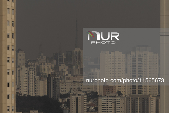 Dry weather and a layer of pollution cover the sky in Sao Paulo, Brazil, on the morning of September 11, 2024. Sao Paulo wakes up with worry...