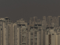 Dry weather and a layer of pollution cover the sky in Sao Paulo, Brazil, on the morning of September 11, 2024. Sao Paulo wakes up with worry...