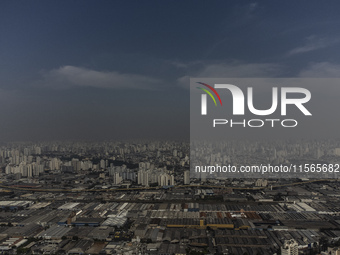 Dry weather and a layer of pollution cover the sky in Sao Paulo, Brazil, on the morning of September 11, 2024. Sao Paulo wakes up with worry...