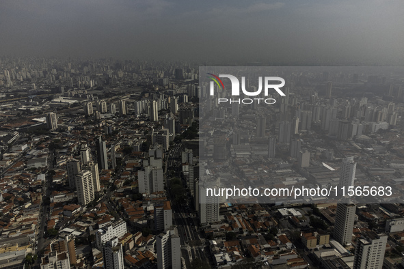 Dry weather and a layer of pollution cover the sky in Sao Paulo, Brazil, on the morning of September 11, 2024. Sao Paulo wakes up with worry...