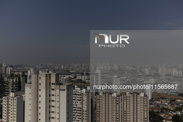 Dry weather and a layer of pollution cover the sky in Sao Paulo, Brazil, on the morning of September 11, 2024. Sao Paulo wakes up with worry...