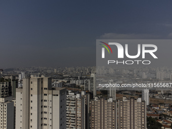 Dry weather and a layer of pollution cover the sky in Sao Paulo, Brazil, on the morning of September 11, 2024. Sao Paulo wakes up with worry...