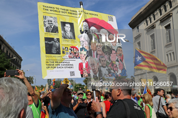 The National Day of Catalonia demonstration records the participation of 70,000 people, the lowest number since the beginning of the Catalan...