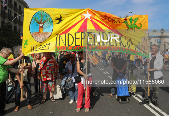 The National Day of Catalonia demonstration records the participation of 70,000 people, the lowest number since the beginning of the Catalan...