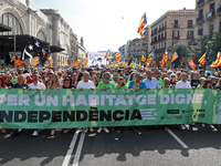 The National Day of Catalonia demonstration records the participation of 70,000 people, the lowest number since the beginning of the Catalan...