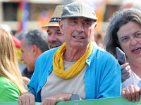 The National Day of Catalonia demonstration records the participation of 70,000 people, the lowest number since the beginning of the Catalan...