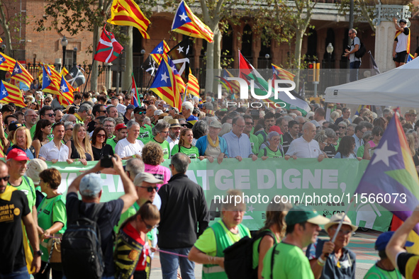 The National Day of Catalonia demonstration records the participation of 70,000 people, the lowest number since the beginning of the Catalan...