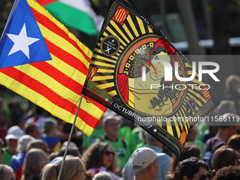 The National Day of Catalonia demonstration records the participation of 70,000 people, the lowest number since the beginning of the Catalan...