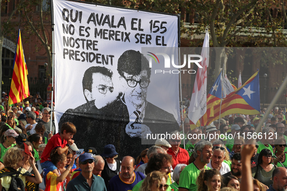 The National Day of Catalonia demonstration records the participation of 70,000 people, the lowest number since the beginning of the Catalan...