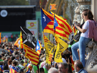 The National Day of Catalonia demonstration records the participation of 70,000 people, the lowest number since the beginning of the Catalan...