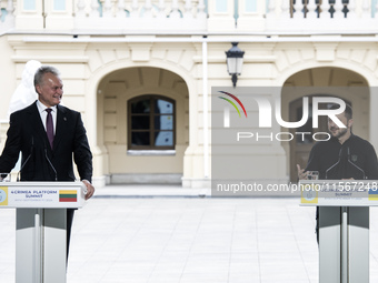 Lithuania's President Gitanas Nauseda (L) and Ukrainian President Volodymyr Zelenskiy (R) during a joint press conference in Kyiv, Ukraine,...