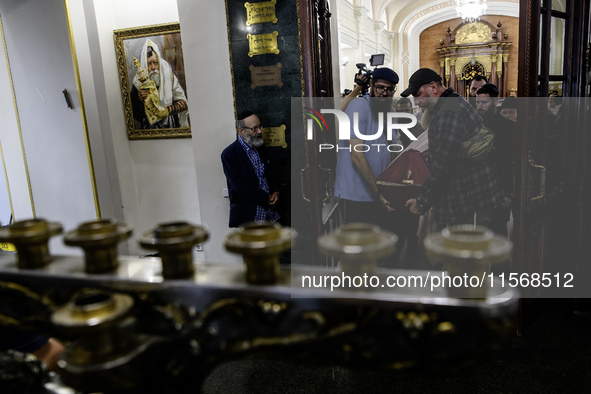 Ukrainian Jews, relatives, and friends attend a farewell ceremony for the late Ukrainian serviceman Matisyahu (Anton) Samborskiy at the Cent...