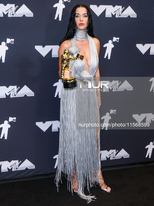 Katy Perry, recipient of the Michael Jackson Video Vanguard Award and winner of the VMAs Most Iconic Performance award for 'Roar' (2013, liv...