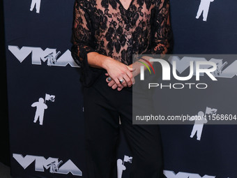 Benson Boone, winner of the Best Alternative Video award for 'Beautiful Things' poses in the press room at the 2024 MTV Video Music Awards h...