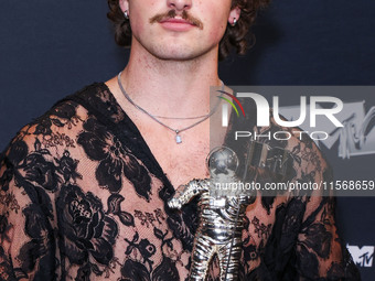 Benson Boone, winner of the Best Alternative Video award for 'Beautiful Things' poses in the press room at the 2024 MTV Video Music Awards h...