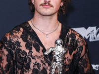 Benson Boone, winner of the Best Alternative Video award for 'Beautiful Things' poses in the press room at the 2024 MTV Video Music Awards h...